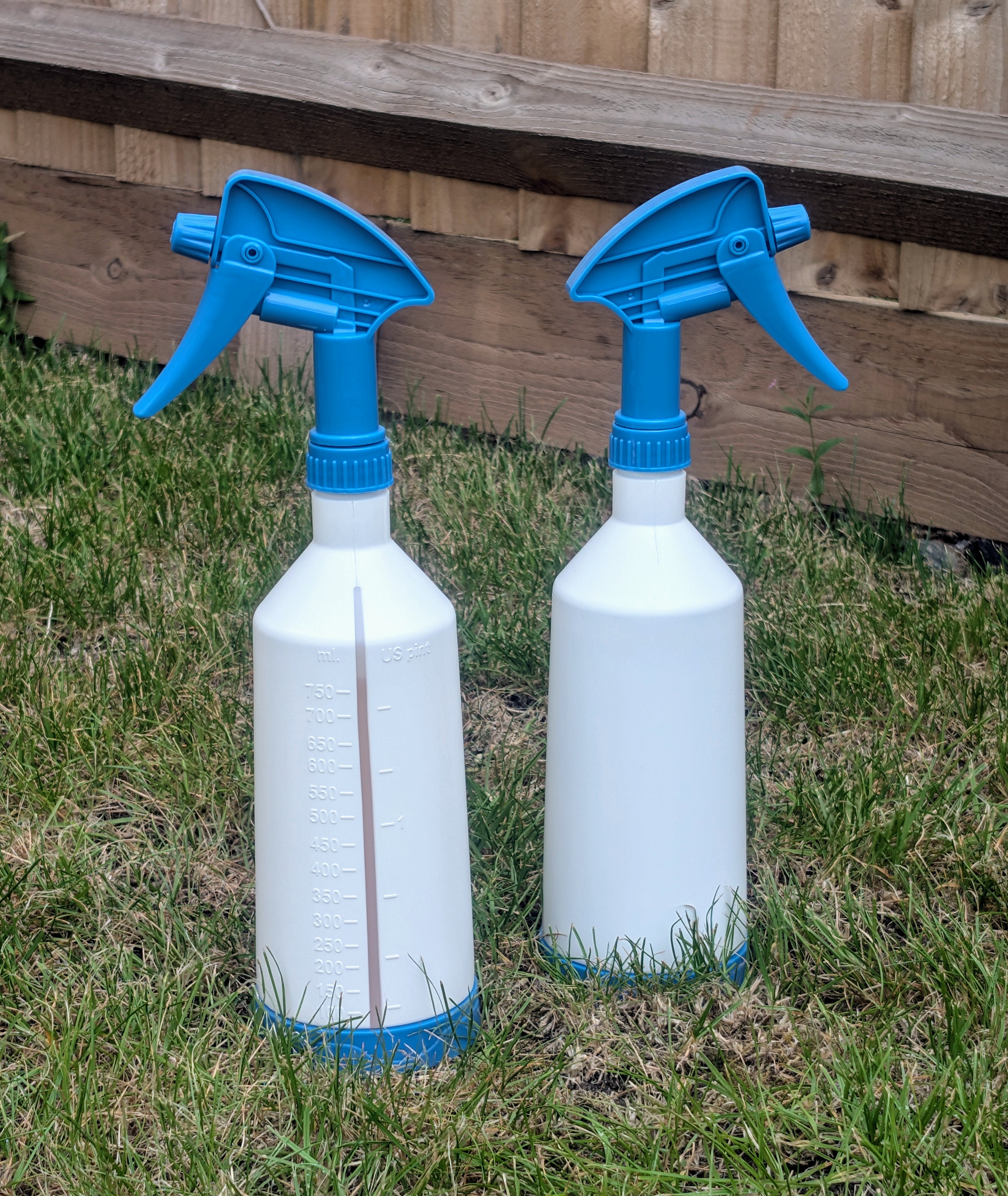 770ml Plastic Spray Bottles
